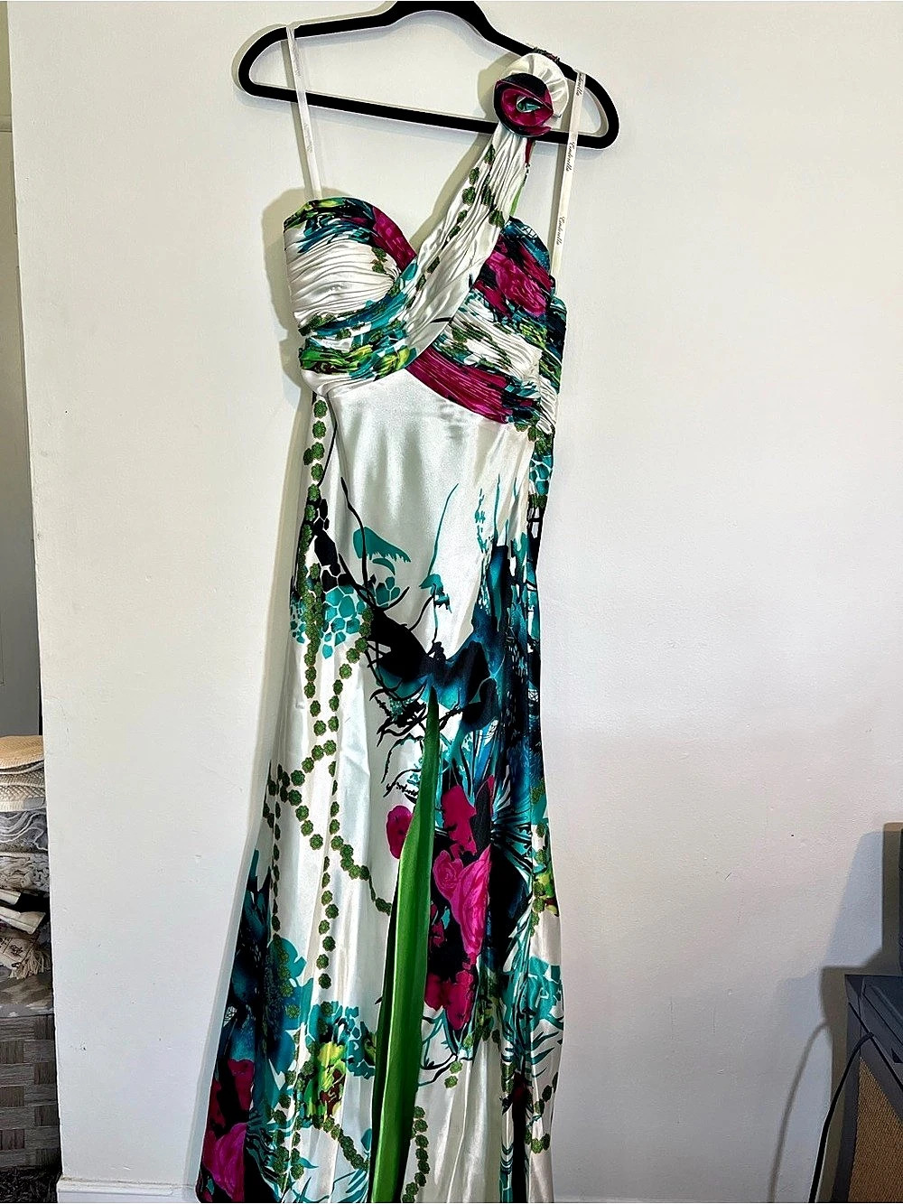 Cinderella Floral Embellished Maxi Dress in White & Green Size 4